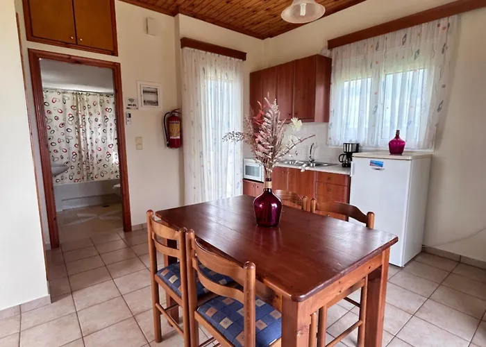 Orfanos No2 Vakantiehuis *